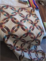 Large double wedding ring hand stitched quilt 86