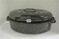 Lidded Enamelware Roasting Pan w/Lid.