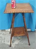 Oak plant stand 28"h top 17" x 16" look at