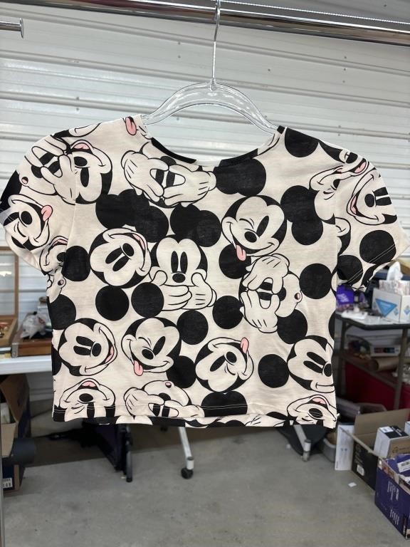 Disney shirt size 8/10
