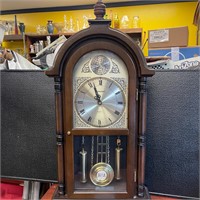 Commodore mantle clock