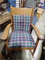 UPHOLSTERED SEAT MISSION STYLE ROCKER