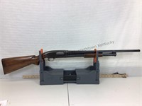 Winchester Model 12 (1936) 16ga shotgun. 23.5