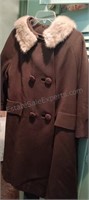 Vintage Hockanum Ladies Winter Coat