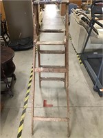 Old Wood Ladder 5ft