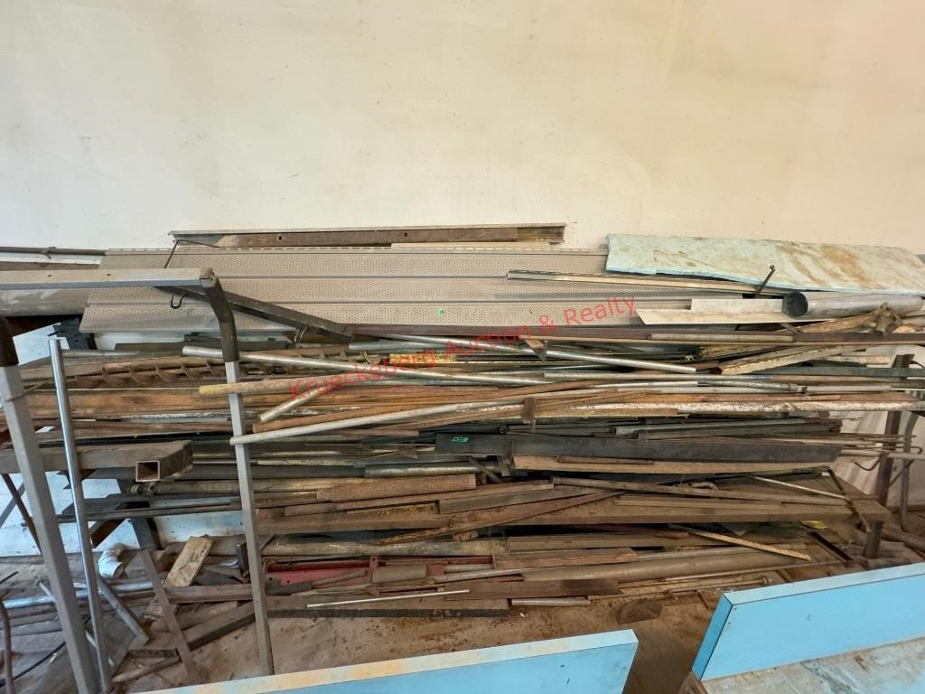 Large Quantity Of Assorted Metal
