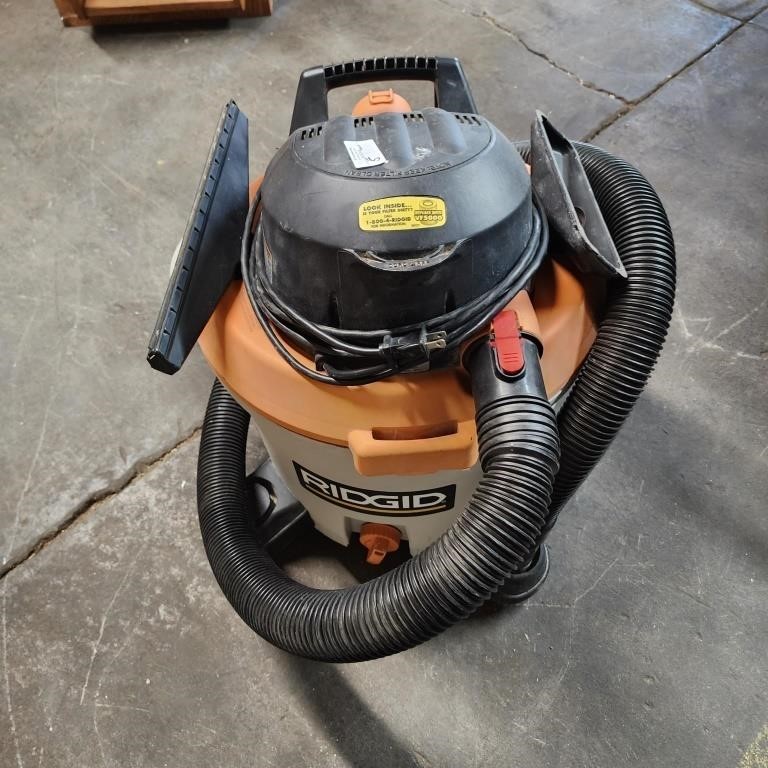 12 Gal RIGID 5 HP ShopVac