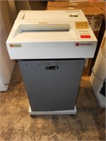 Commercial Shredder with Receptacle-