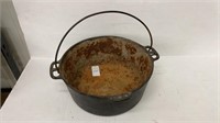 Wagner - cast iron cauldron pot