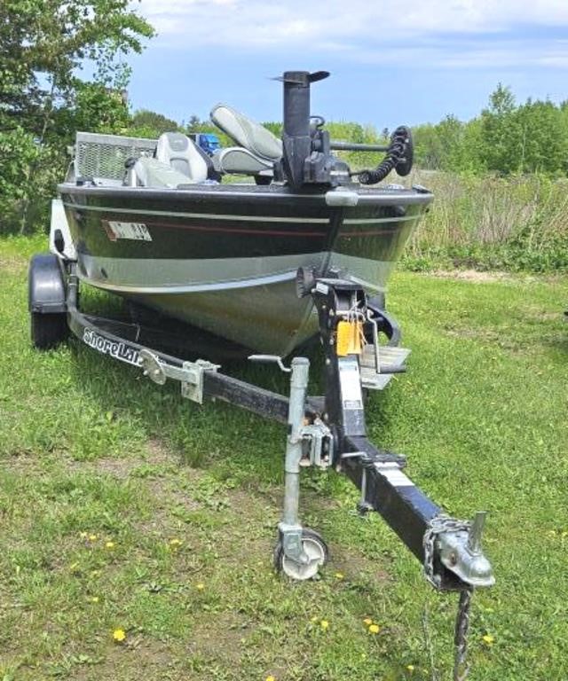 2003 16' Lund Pro Angler Boat w/ 60HP Motor