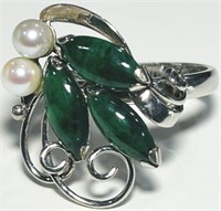 14KT WHITE GOLD JADE & PEARL RING 4.00 GRS
