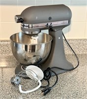 KitchenAid Mixer with Accessories *Works* See Desc