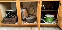Kitchen Cabinet Contents - Pots & Pans *See Desc*