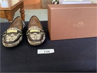 Pair of Coach size 6 med slippers