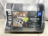 Roots Home Queen Reversible Sherpa Comforter Set