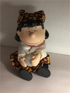 VTG SNOOPY'S LUCY PLAYS PEANUTS SONG