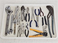 LOT OF ASSORTED TOOLS - 16 PIECES