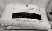 Wamsutta Pillows