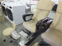 HumanTouch Motorized Spa/Pedicure Chair w/ Stool