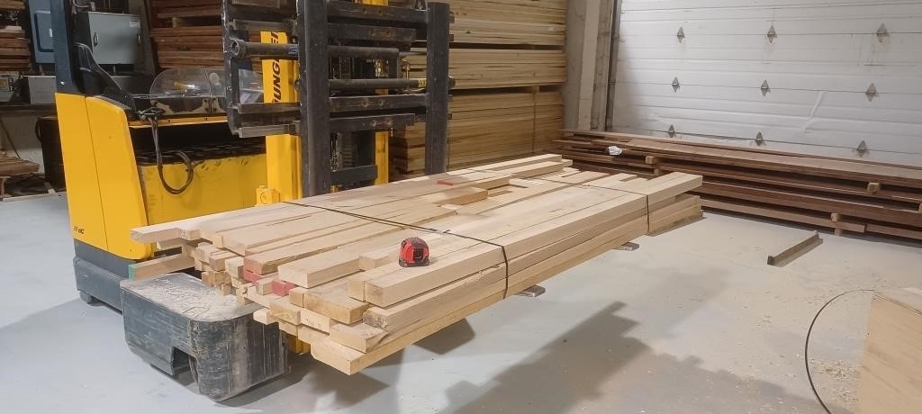 RED OAK PLAINSAWN 6/4 (8'-10') 150 BF NARROW CHAR