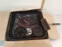 17.5 inch charcoal grill, appears new but missing