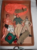 Tray of 3  vintage action figures w/acessories