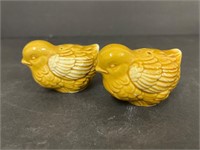 Vintage chick salt and pepper shakers
