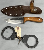 Smith & Wesson Cuffs & Knife