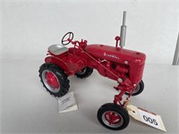1:12 Scale Model Farmall Super A Farm Tractor
