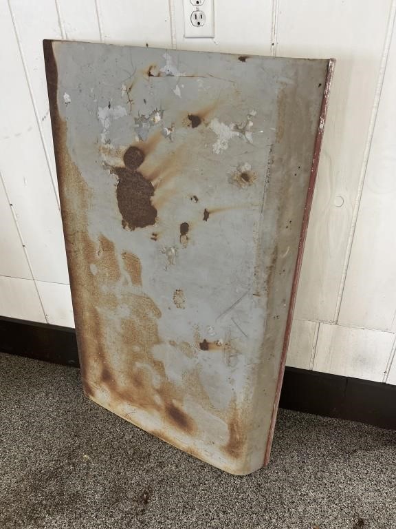 1969 1970 Ford Mustang coupe trunk lid has rust