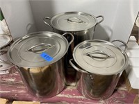 (3) Stockpots With Lids Different Sizes