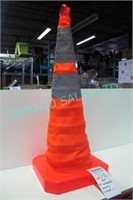 LOT, 5X COLLAPSIBLE SAFETY CONES