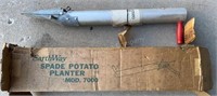 Earthway Potato Planter w/ Original Box