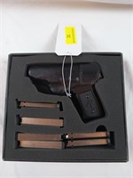 Remington r51-9 mm Auto with six clips holster i