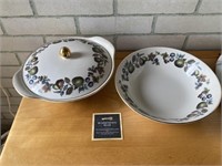 Swinnertons Staffordshire Bowl & Lidded Casserole