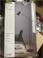 New project 62 cantilever floor lamp.. black