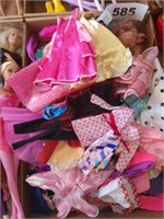 LOT BARBIE & OTHER DOLL CLOTHES