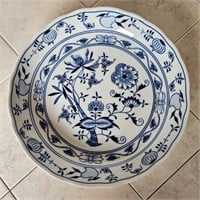 Zwiebelmuster Blue Onion Shallow Bowl / Plate