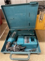 Makita Cordless Drill 10mm w/Battery & Charger