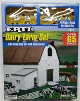 Ertl Dairy Farm Play Set with Accessories 1/64