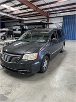 2011 Chrysler TOWN & COUNTRY