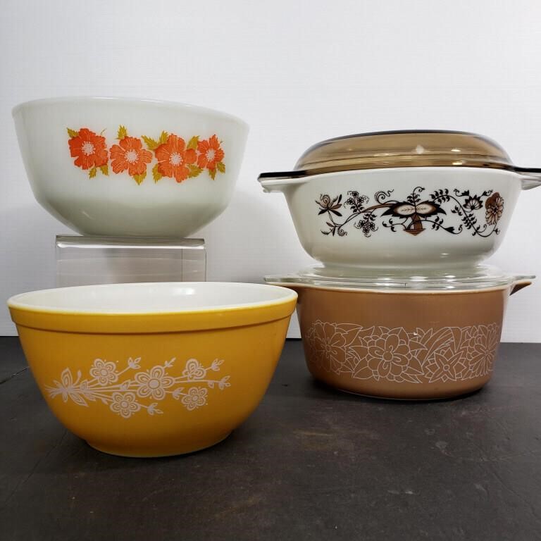 VINTAGE PYREX