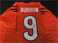 JOE BURROW SIGNED FOOTBALL JERSEY WITH COA