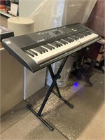 Alesis Melody 61 Keyboard with Stand