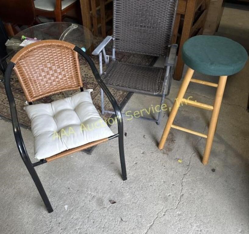 Folding chair, patio chair, pine stool