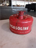 2 1/2 gallon gas can