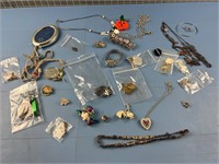 VARIOUS WOMEN'S COSTUME JEWLERY & MORE