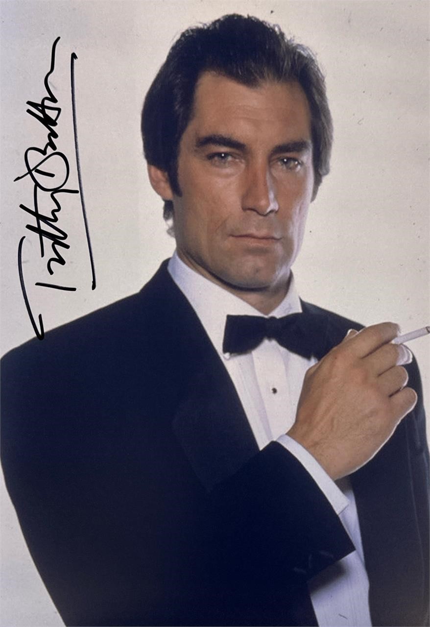 Autograph COA 007 Timothy Dalton Photo