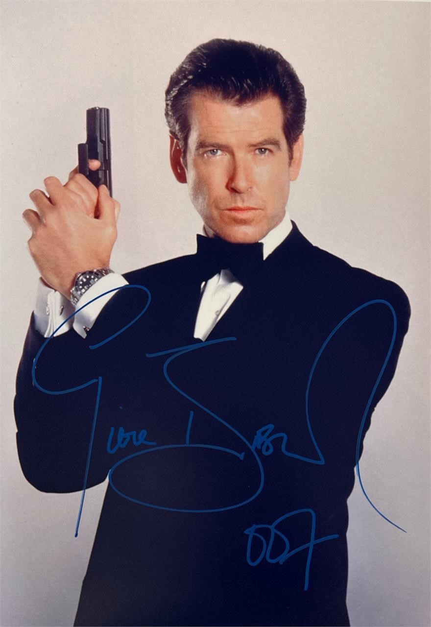 Autograph COA 007 Pierce Brosnan Photo