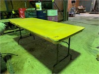 folding table